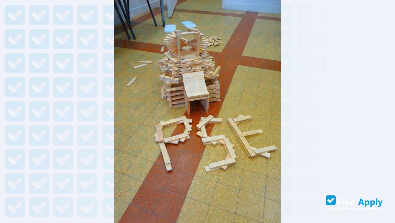 Paris School of Economics photo #7