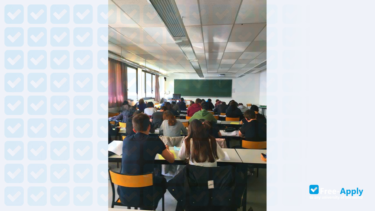 Graduate School of Electrical and Electronics Engineers фотография №8