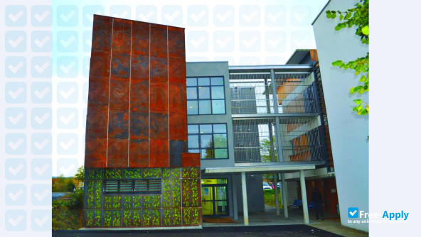 Public Engineering School in Computer Science photo #4