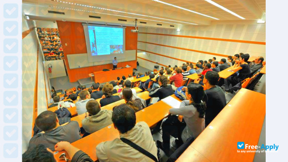 Public Engineering School in Computer Science photo #12