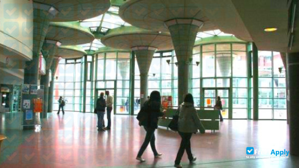 University of Saint Quentin en Yvelines фотография №5