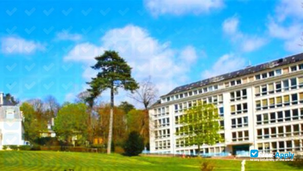 University of Saint Quentin en Yvelines photo
