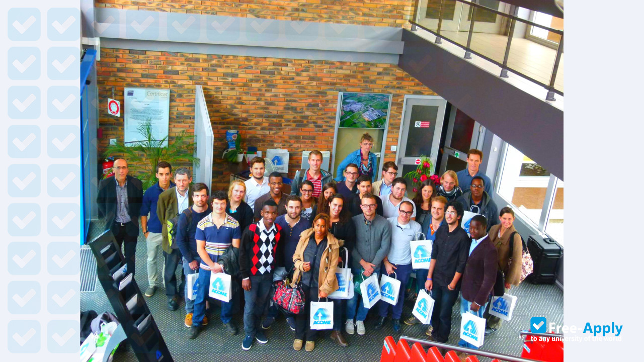 Photo de l’ISPA Institute of Plastics of Alençon #7