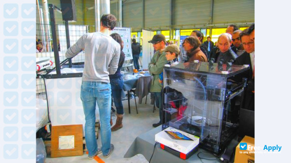 Photo de l’ISPA Institute of Plastics of Alençon #14