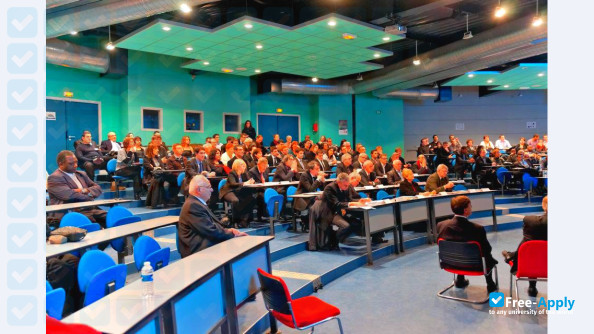 Photo de l’ISPA Institute of Plastics of Alençon #5