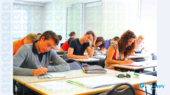 Photo de l’School of Communication Communication School #10