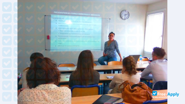 School of Business and Management photo #10