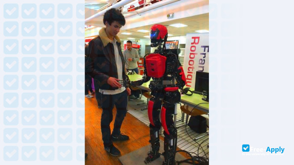 Foto de la ESIEE Paris #12