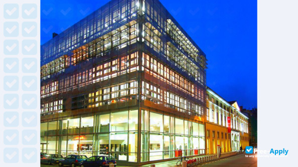 Photo de l’Catholic Institute of Higher Studies #7
