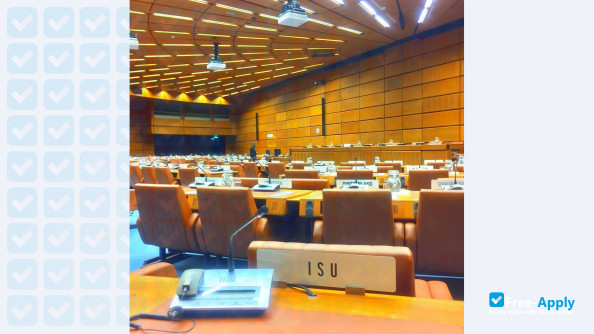Foto de la International Space University #6