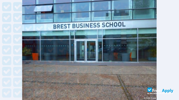 Фотография Brest Business School