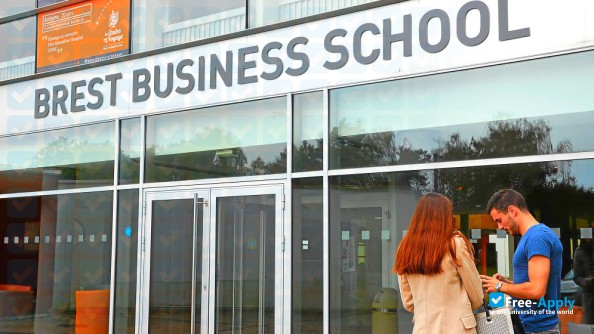 Photo de l’Brest Business School #3