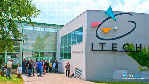 Photo de l’ITECH Lyon - Textile and Chemical Institute