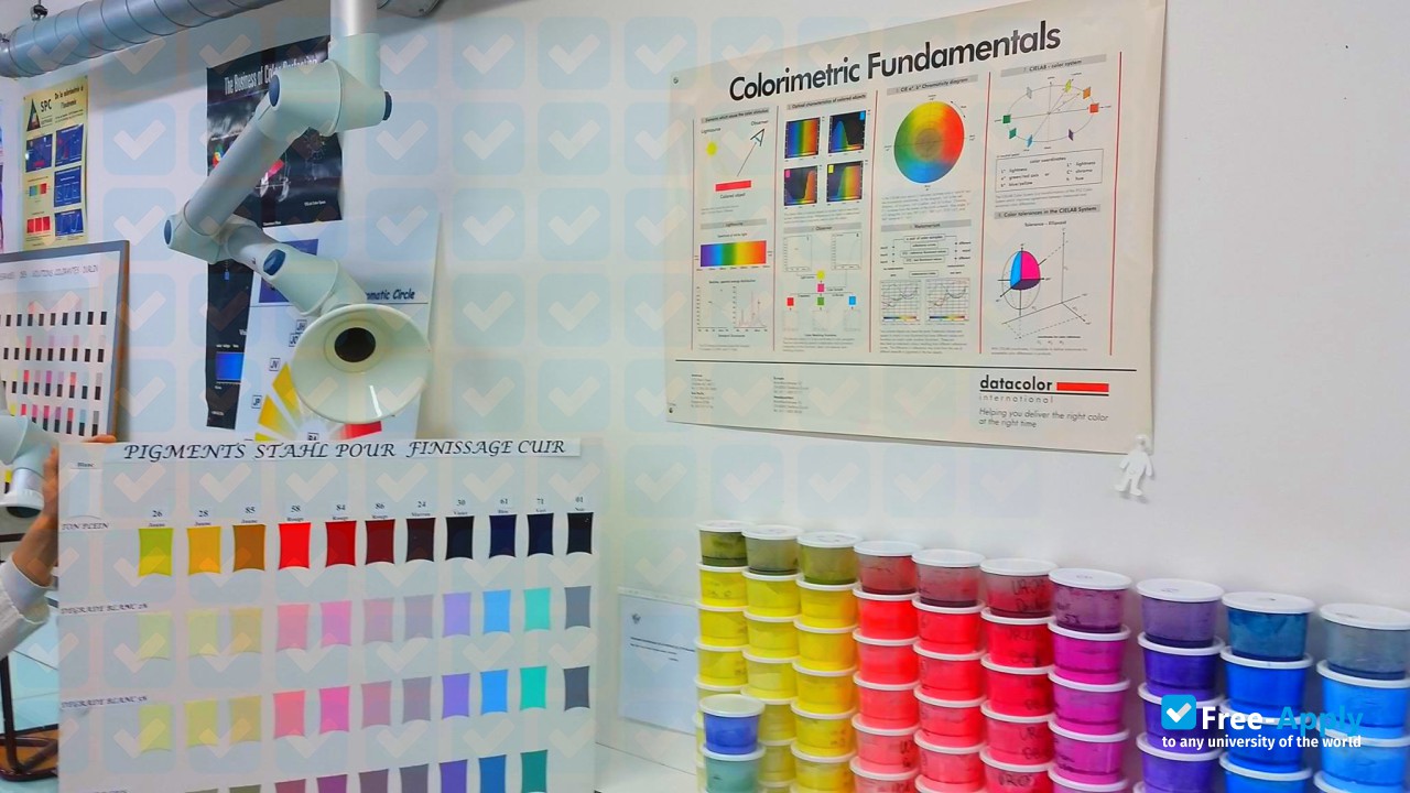 Photo de l’ITECH Lyon - Textile and Chemical Institute #8