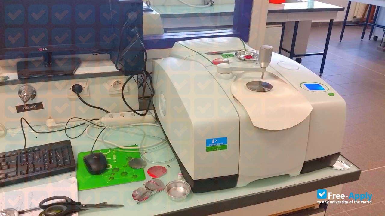 Photo de l’ITECH Lyon - Textile and Chemical Institute #5