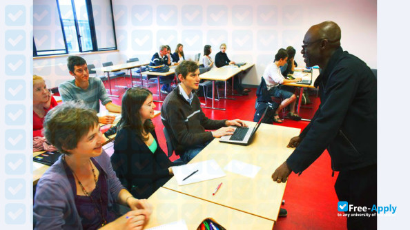 Foto de la ESSEC Business School #11