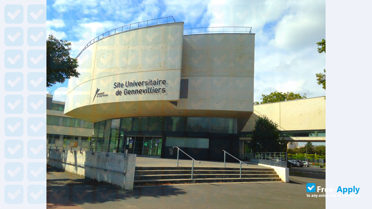 Université de Cergy-Pontoise photo #8