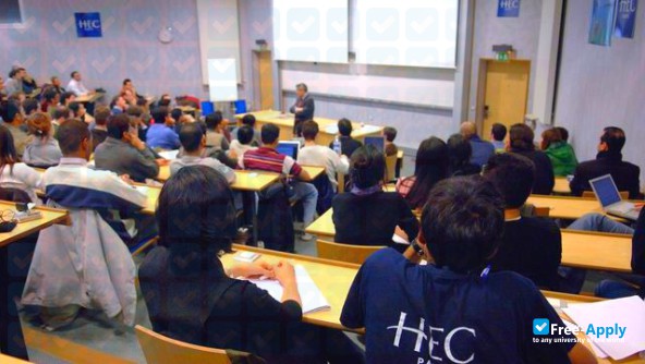 ESSEC Business School photo #7