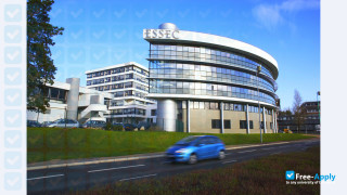 ESSEC Business School thumbnail #6