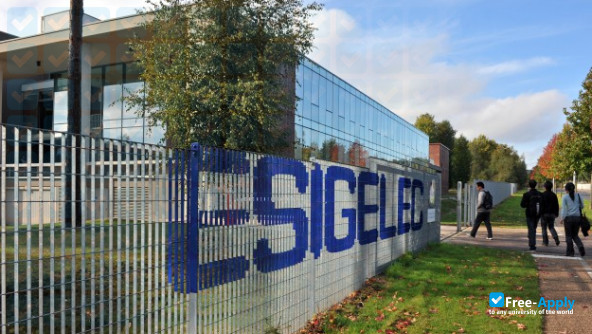 Photo de l’ESIGELEC Graduate School of Engineering #5