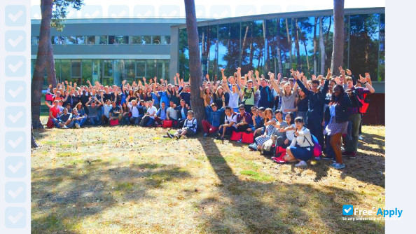 Photo de l’ESIGELEC Graduate School of Engineering #4