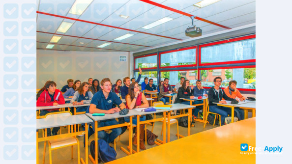 National Superior Engineering School of Industrial Technologies фотография №12