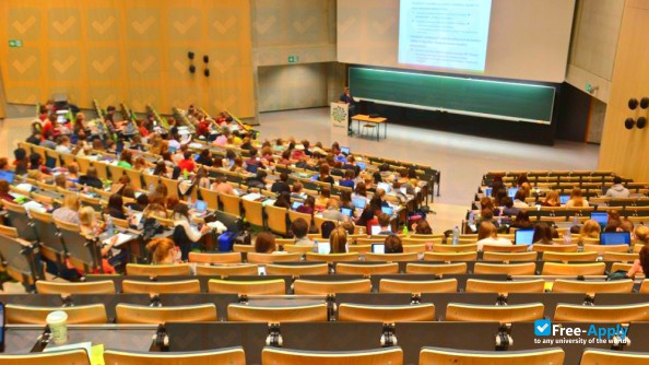 Foto de la University of Clermont Auvergne & Associates #4