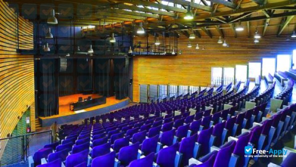 University of Reunion photo #4