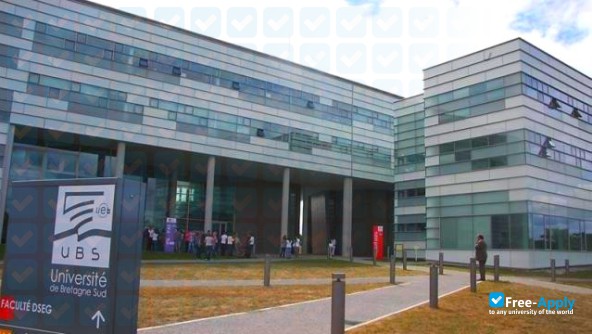 University of South Brittany photo #4