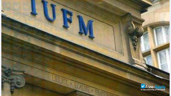 Foto de la University Institute of Masters of Paris #2