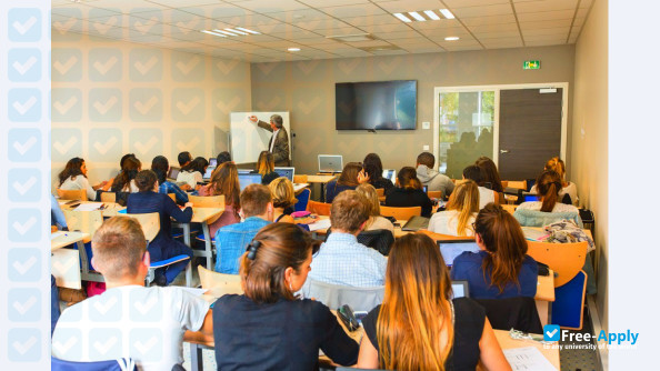 Foto de la University Institute of Masters of Paris #8