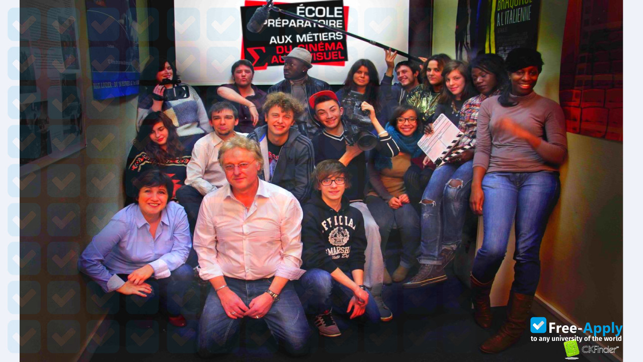 Foto de la School of Cinema