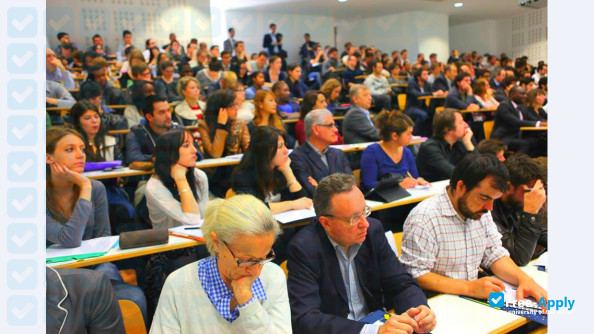 University Paris-Est Marne-la-Vallée фотография №2
