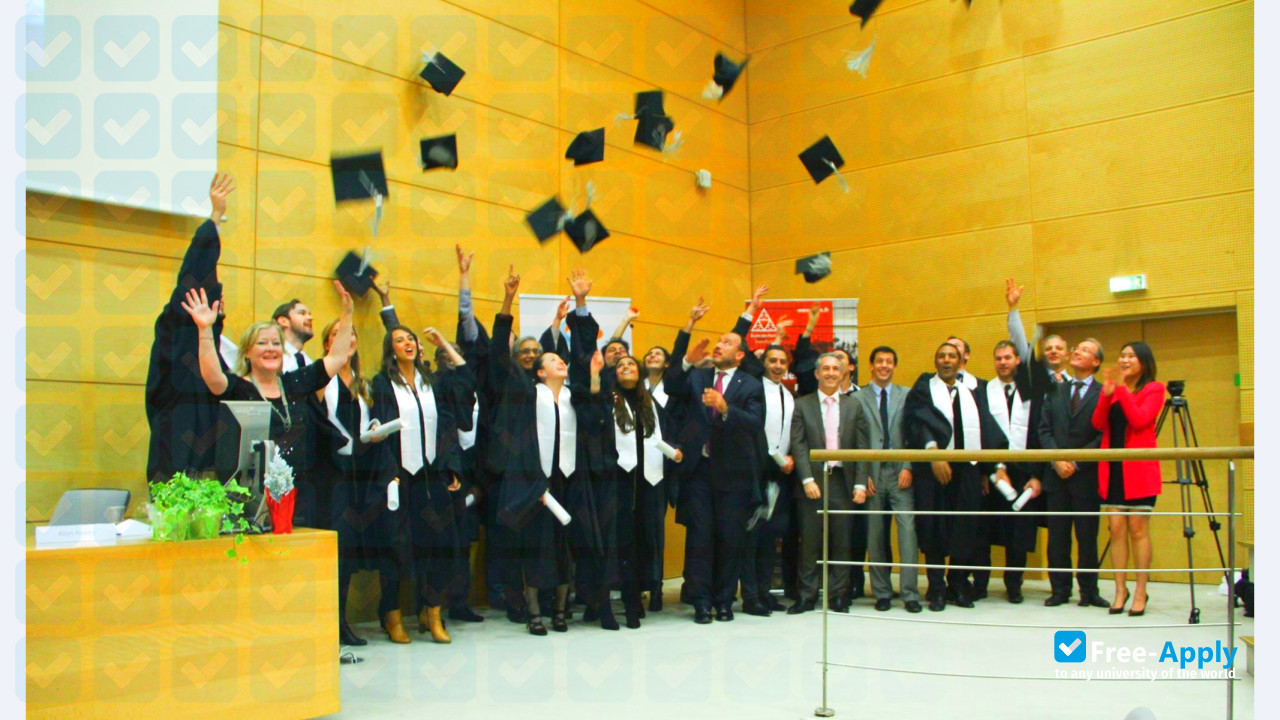 Ecole des Ponts Business School photo #10