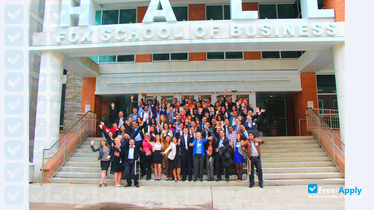 Ecole des Ponts Business School photo #11