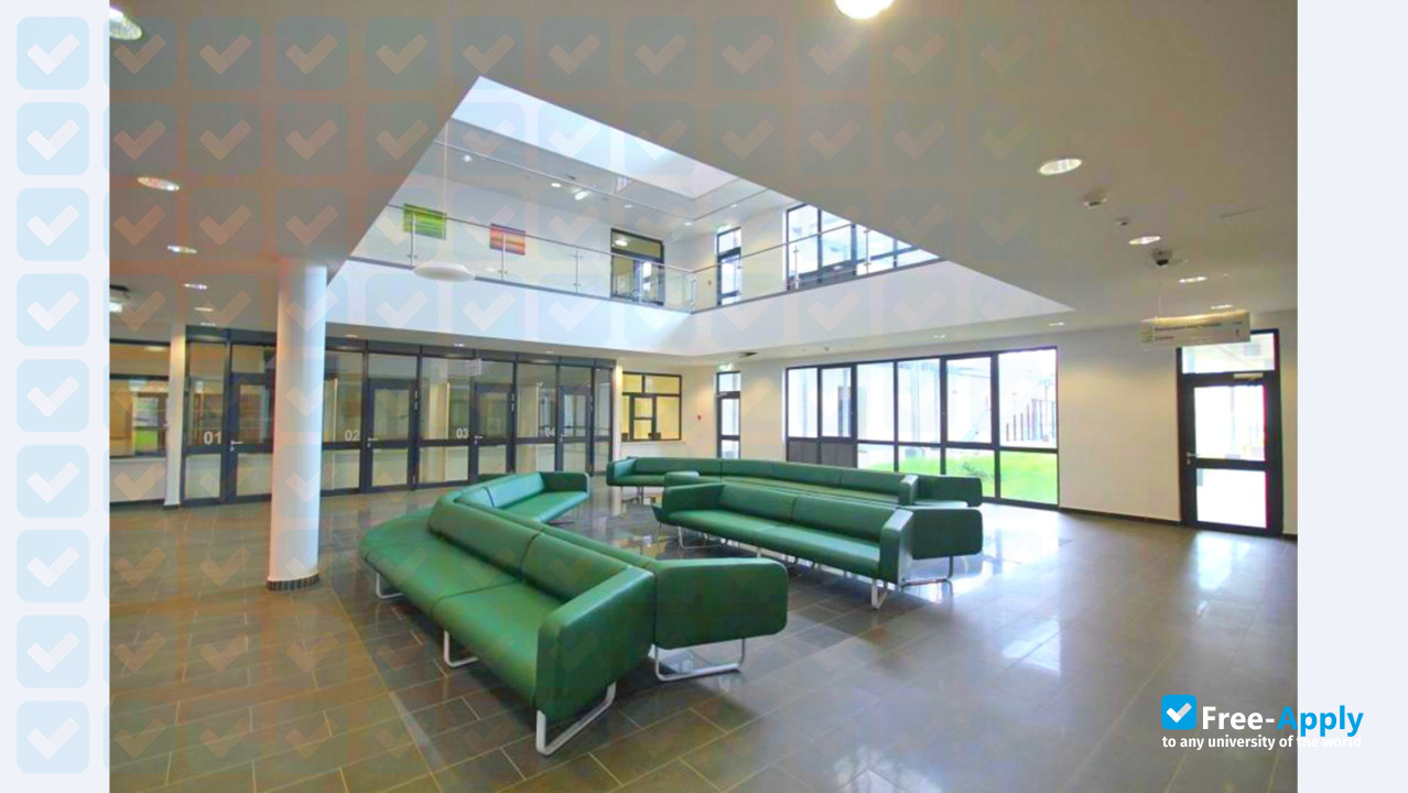 Photo de l’Owendo Technology Institute #4