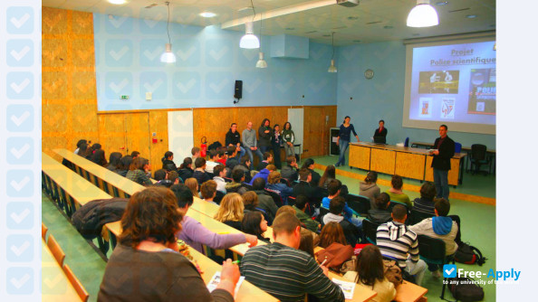 Foto de la University of Applied Computer Science #1
