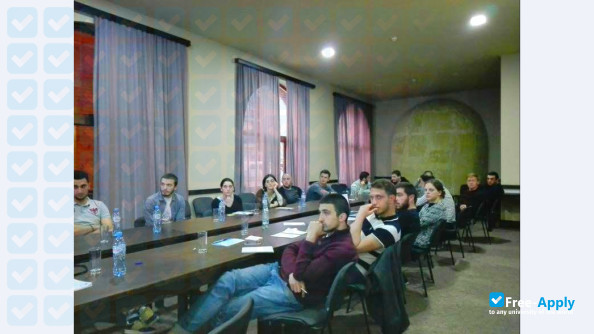 Foto de la Tbilisi Medical Academy #1