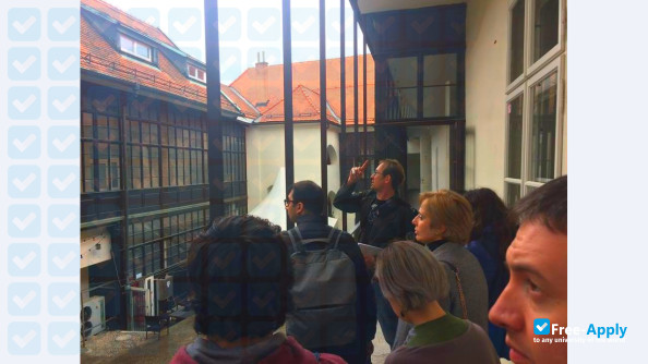 Foto de la Tbilisi State Academy of Arts #37