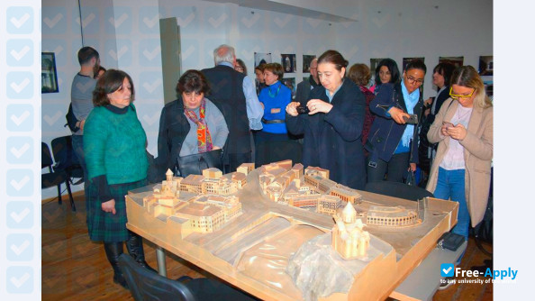 Foto de la Tbilisi State Academy of Arts #9