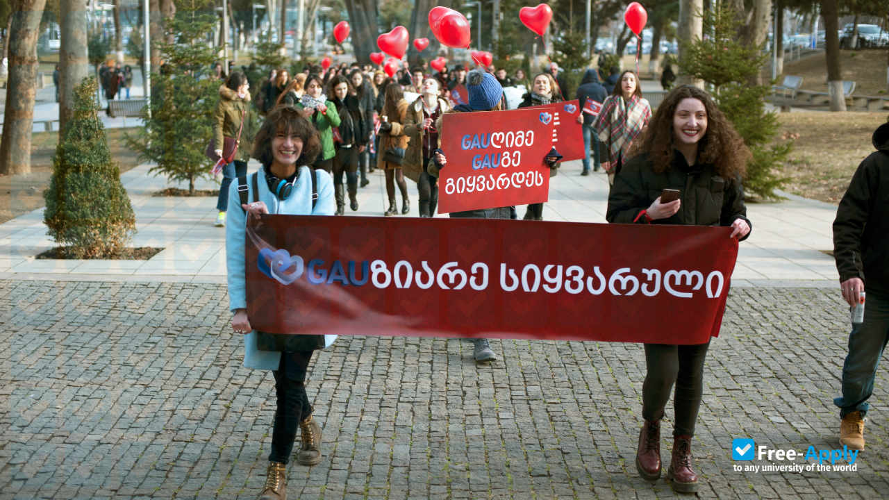 Georgian American University фотография №9
