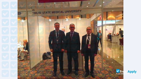 Foto de la Tbilisi State Medical University #36