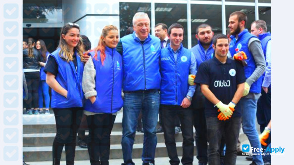 Foto de la Tbilisi State Medical University #41