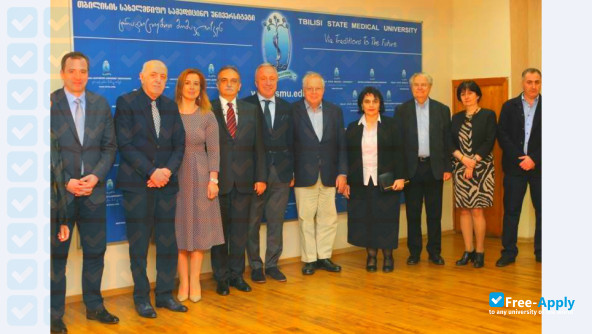 Foto de la Tbilisi State Medical University #21