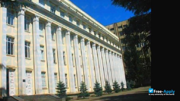 Foto de la Tbilisi State Medical University #3