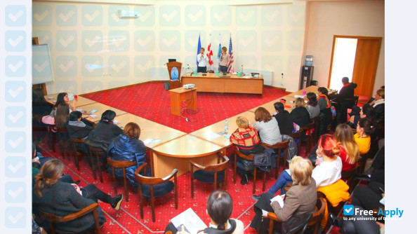 Foto de la Tbilisi State Medical University #22