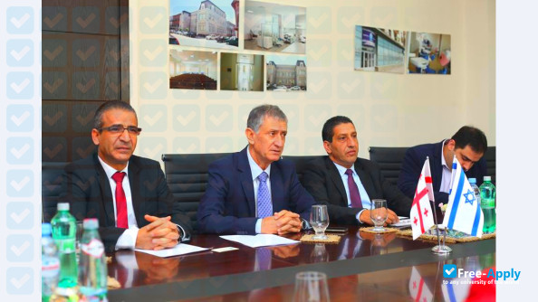 Foto de la Tbilisi State Medical University #61
