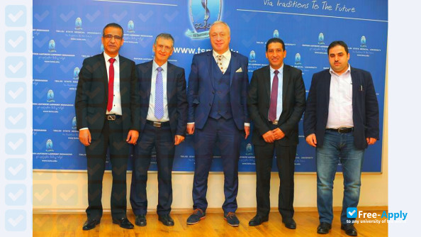 Foto de la Tbilisi State Medical University #60