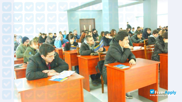Foto de la Georgian Aviation University #3