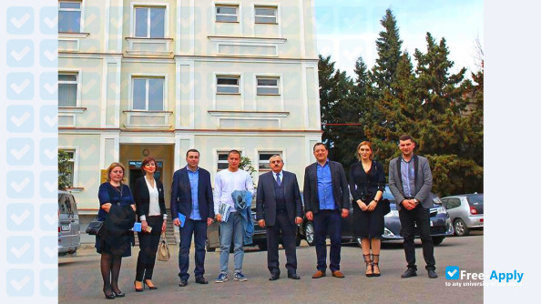 Foto de la Georgian Aviation University #9